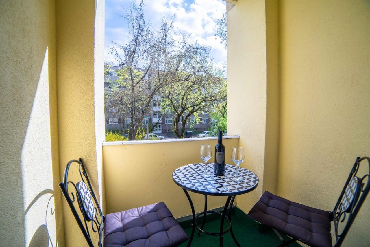 Comfort 66 - Real-Life 3-Room Family Stay With 4 Beds Мишкольц Экстерьер фото
